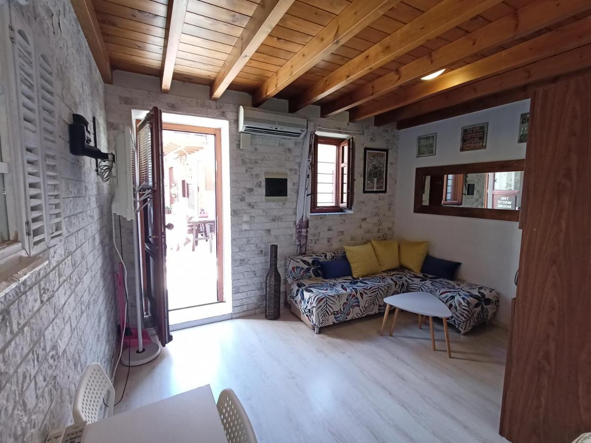 Ferienwohnung The White House Of Rhodes Rhodes City Exterior foto